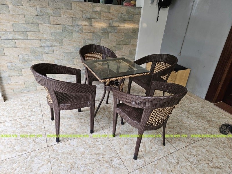 Ban-Ghe-Cafe-May-Nhua-TL012-01.jpg