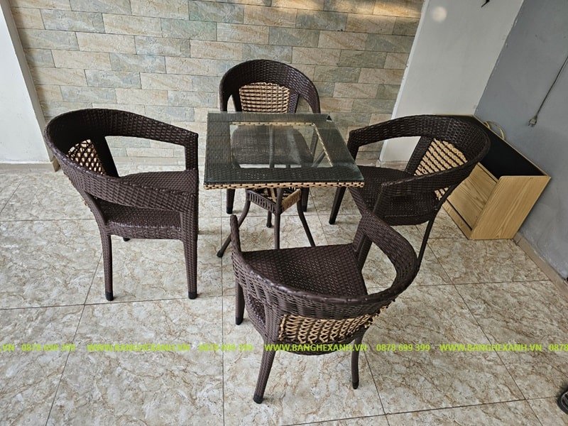 Ban-Ghe-Cafe-May-Nhua-TL012.jpg